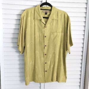 Tommy Bahama Shirt, Size M,‎ 100% SILK, Charmeuse Green, Yellow, Collar, Buttons
